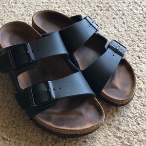 Kids Black Birkenstocks